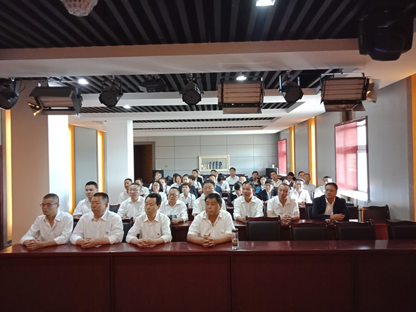 隴運集團公司黨委開展“不忘初心、牢記使命”紀念建黨98周年主題黨日活動